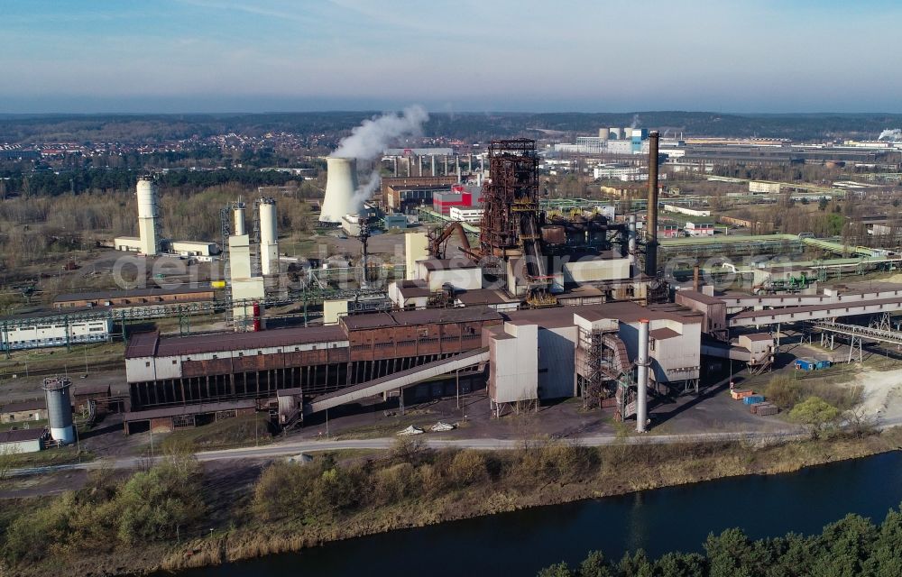 Eisenhüttenstadt from above - Building and production halls on the premises of steelworks ArcelorMittal in Eisenhuettenstadt in the state Brandenburg