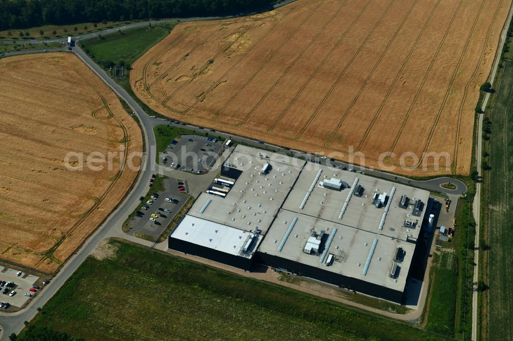 Ilsenburg (Harz) from above - Building and production halls on the premises of thyssenkrupp Valvetrain GmbH Am Industriepark in Ilsenburg (Harz) in the state Saxony-Anhalt, Germany