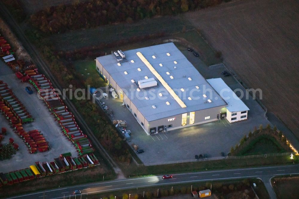 Aerial photograph Bad Laer - Building and production halls on the premises of TKT Kunststoff-Technik GmbH in the district Mueschen in Bad Laer in the state Lower Saxony, Germany