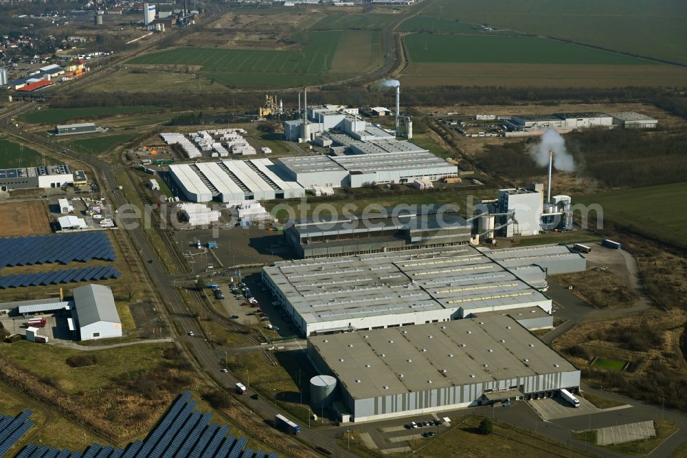 Delitzsch from the bird's eye view: Building and production halls on the premises on Carl-Friedrich-Benz-Strasse in the district Wiedemar in Delitzsch in the state Saxony, Germany