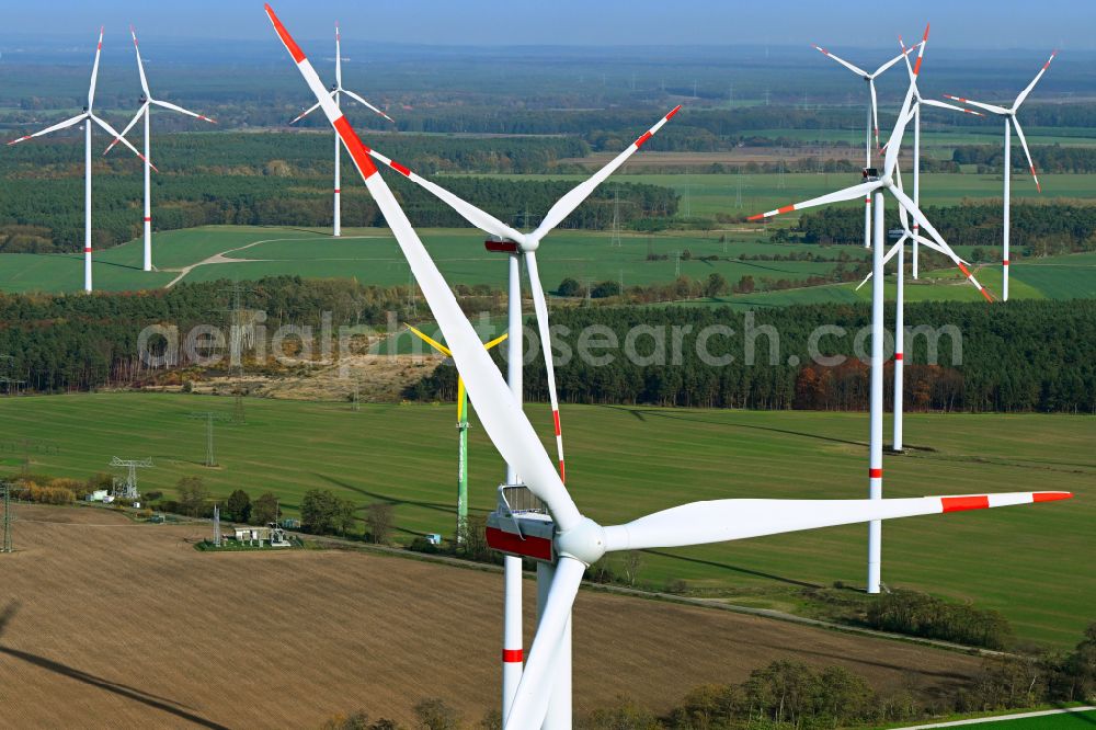 Aerial photograph Willmersdorf - Wind turbine windmills on a field in Willmersdorf in the state Brandenburg, Germany