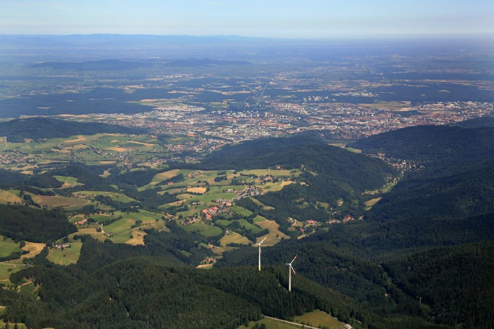 Aerial photograph Oberried - Wind turbine generators (WTG ) in the Black Forest at the Schauinsland in the state of Baden-Wuerttemberg looking towards Freiburg