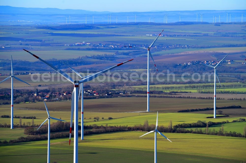 Aerial photograph Hachelbich - Wind turbine windmills on a field in Hachelbich in the state Thuringia, Germany