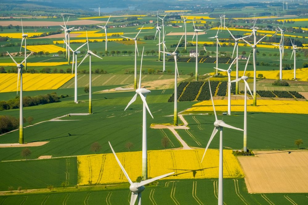 Aerial photograph Rüthen - Wind turbine windmills on a field in Ruethen in the state North Rhine-Westphalia, Germany