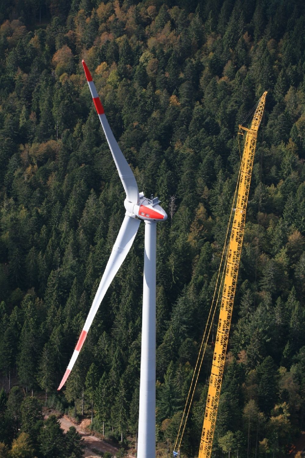 Schopfheim from the bird's eye view: On the Rohrenkopf, the local mountain of Gersbach, a district of Schopfheim in Baden-Wuerttemberg, 5 wind turbines are built. It is the first wind farm in the south of the Black Forest