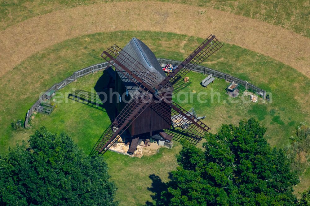 Aerial image Braunschweig - Historic windmill Bockwindmuehle Victoria Luise Riddagshausen on the street Riddagshauser Weg in the district Ostliches Ringgebiet in Braunschweig in the state Lower Saxony, Germany
