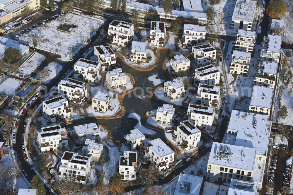 Aerial photograph Berlin - Wintry snowy building construction residential complex Five morning Dahlem Urban Village of STOFANEL group in Berlin