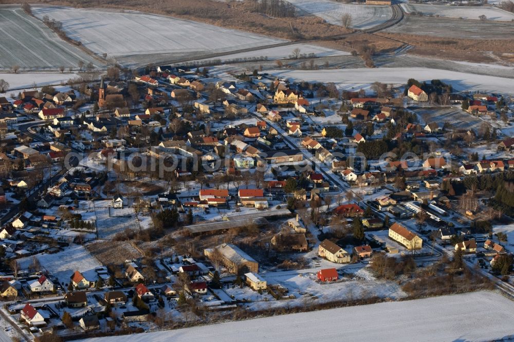 Aerial photograph Nauen - Wintry snowy village view in Wachow in the state Brandenburg