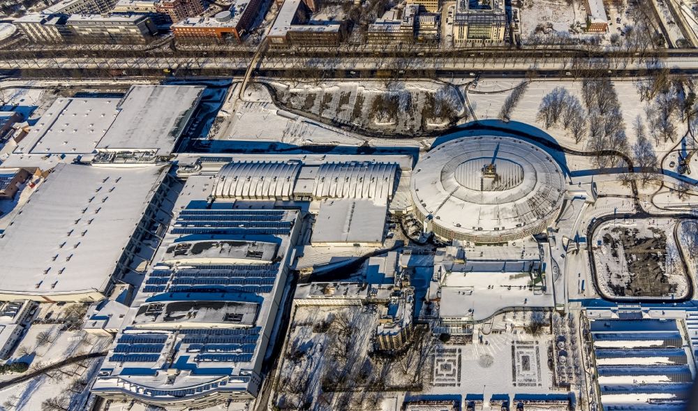 Aerial image Dortmund - Wintry snowy exhibition grounds and exhibition halls of the Westfalen Halls in Dortmund in the state of North Rhine-Westphalia