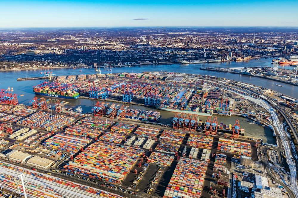 Aerial photograph Hamburg - Wintry snowy container transport by train at Container Terminal in the port of the international port of the EUROGATE Container Terminal Hamburg GmbH in Hamburg