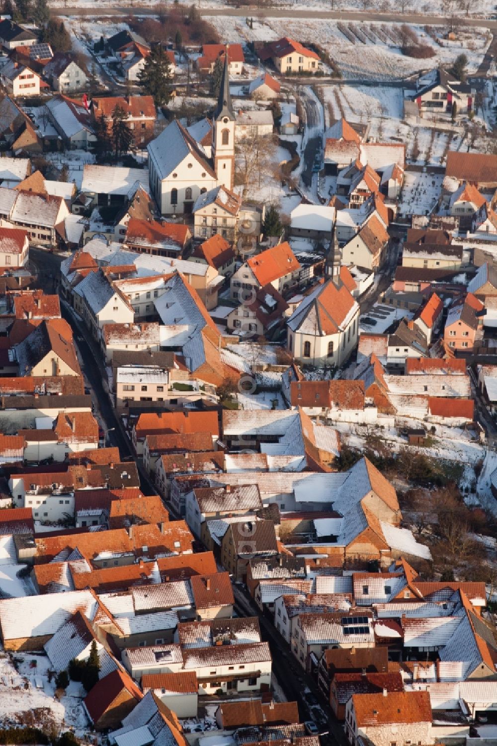 Aerial photograph Göcklingen - Wintry snowy Village view in Goecklingen in the state Rhineland-Palatinate, Germany
