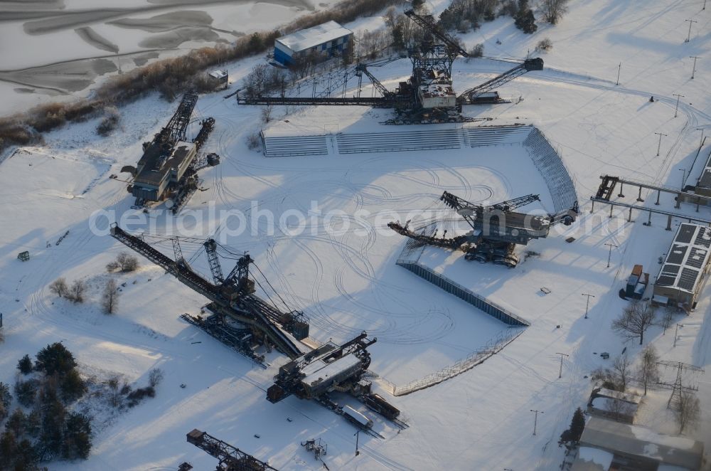 Aerial image Gräfenhainichen - Wintry snowy view of Ferropolis, called City of Metal, in Graefenhainichen in Saxony-Anhalt