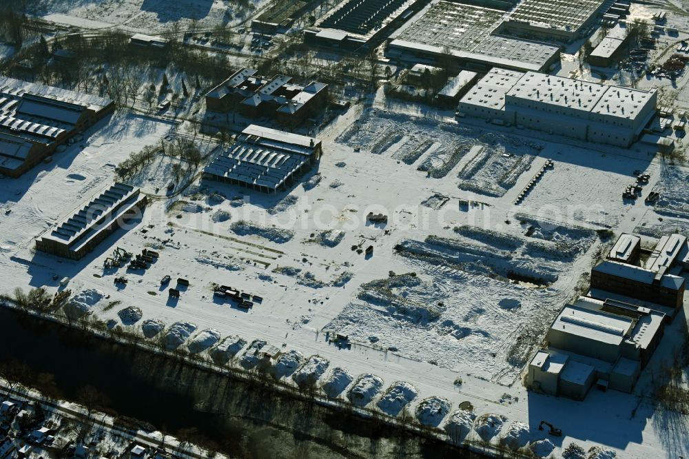 Berlin from the bird's eye view: Wintry snowy Development area of industrial wasteland Siemensstadt Square in the district Spandau in Berlin, Germany