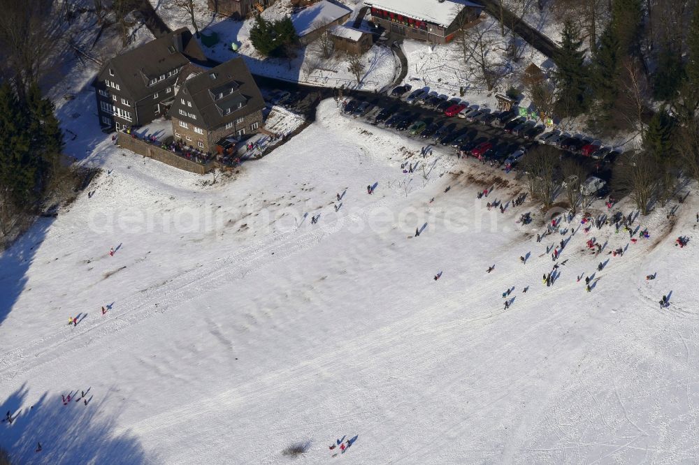 Aerial photograph Hessisch Lichtenau - Wintry snowy Sport- and Leisure Centre of toboggan run on Hohen Meissner in Hessisch Lichtenau in the state Hesse, Germany