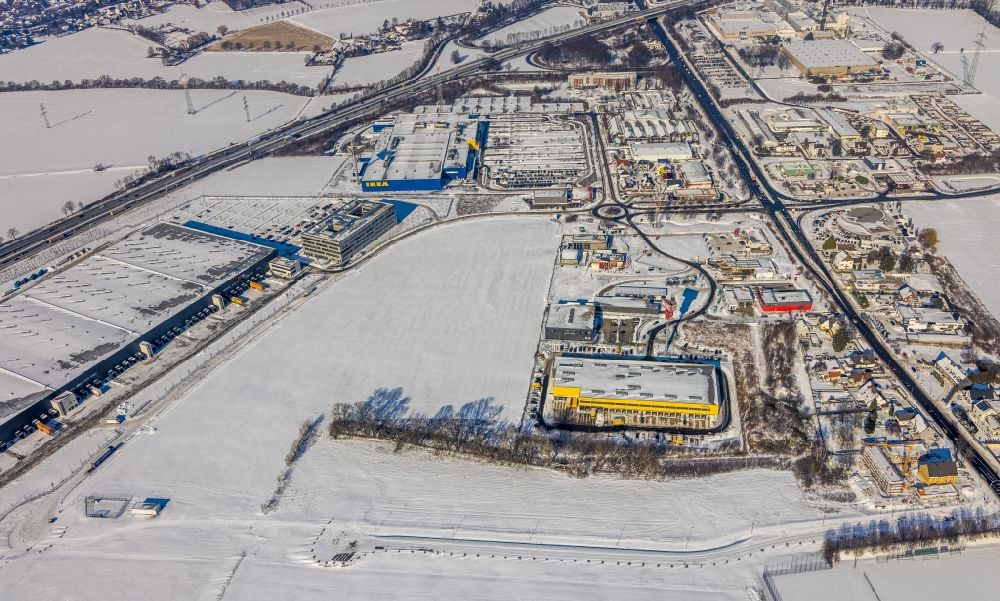 Aerial photograph Kamen - Wintry snowy commercial area and company settlement Kamen Karree in the district Alte Colonie in Kamen at Ruhrgebiet in the state North Rhine-Westphalia, Germany