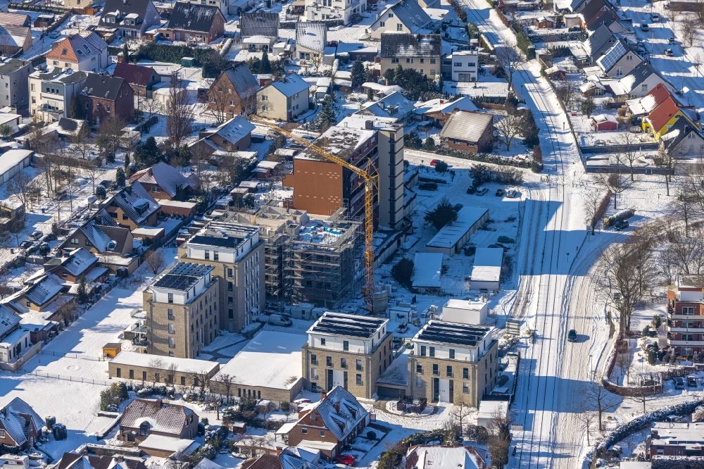 Hamm from above - Wintry snowy apartment building Augenweide for condominiums on Grenzweg - Alter Papelweg in Hamm at Ruhrgebiet in the state North Rhine-Westphalia, Germany