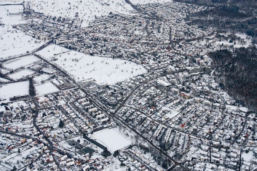 Aerial photograph Reichenbach - Wintry snowy Town View of the streets and houses of the residential areas in Reichenbach in the state Baden-Wurttemberg, Germany