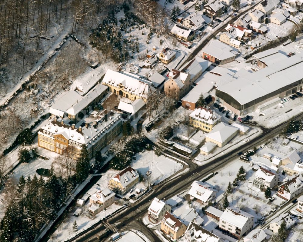 Aerial image Geislingen an der Steige - Wintry snowy palace Schloss Eybach in the district Eybach in Geislingen an der Steige in the state Baden-Wuerttemberg, Germany