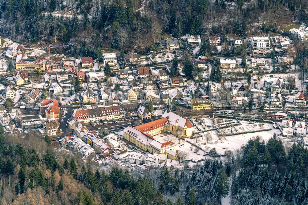Aerial image Freiburg im Breisgau - Wintry snowy the district Guenterstal in Freiburg im Breisgau in the state Baden-Wuerttemberg, Germany