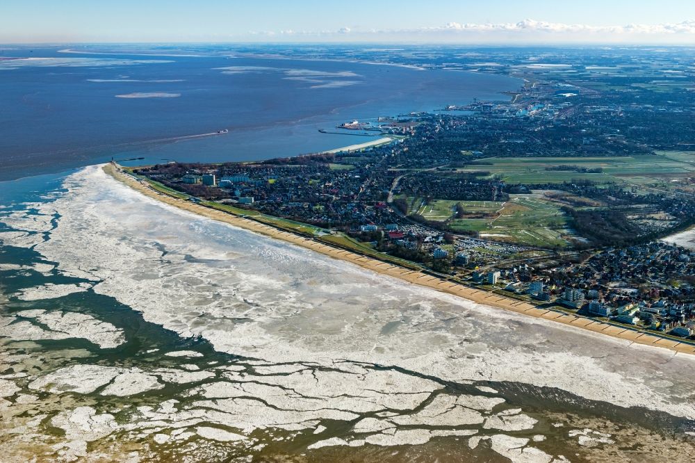 Cuxhaven from above - Wintry snowy view of the spa quarters of Doese on the coast of North and Wadden Sea in Cuxhaven in the state of Lower Saxony