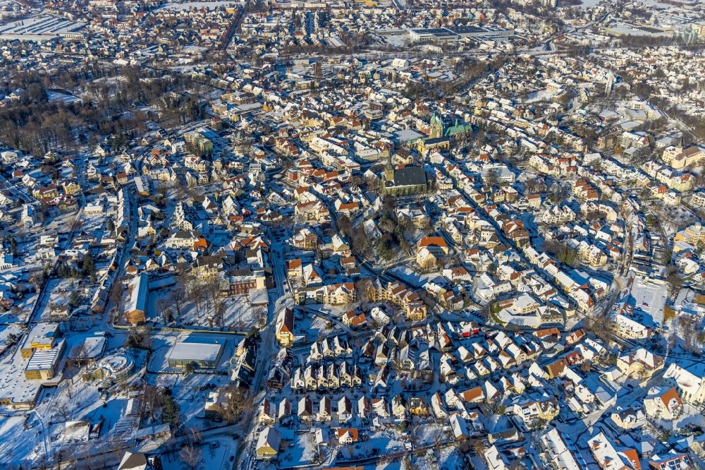 Werl from above - Wintry snowy the city center in the downtown area in Werl in the state North Rhine-Westphalia, Germany