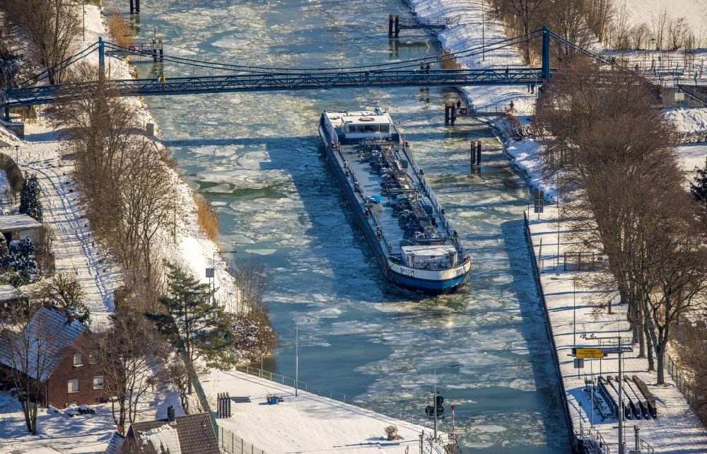 Hamm from above - Wintry snowy cargo ships - Tanker for Oil and Chemicals Specht in the district Mark in Hamm at Ruhrgebiet in the state North Rhine-Westphalia, Germany