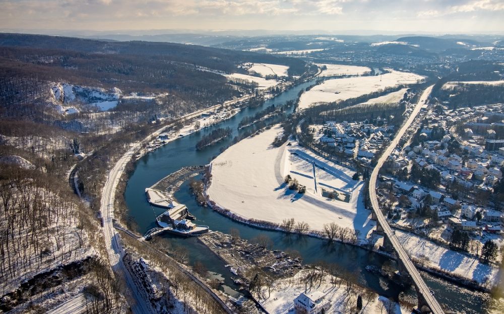 Aerial image Witten - Wintry snowy structure and dams of the waterworks and hydroelectric power plant Hohenstein of innogy SE in Witten at Ruhrgebiet in the state North Rhine-Westphalia, Germany