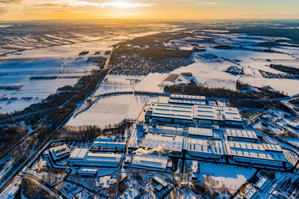 Aerial image Stade - Wintry snowy building and production halls on the premises Airbus Deutschland GmbH in the district Ottenbeck in Stade in the state Lower Saxony, Germany