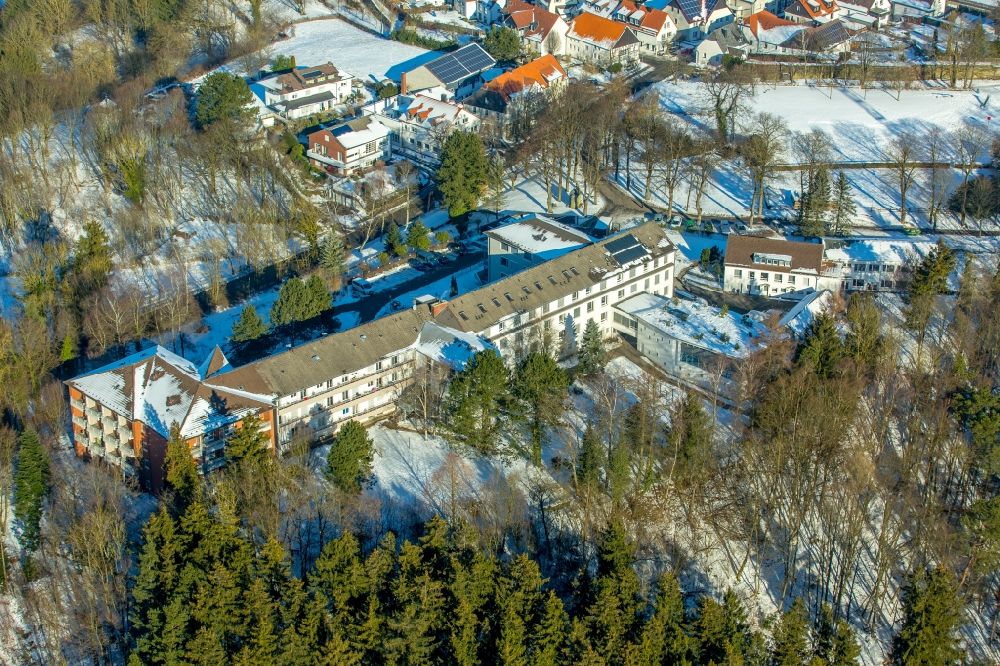 Aerial photograph Rüthen - Wintry snowy Hostel - building of the Catholic sister's house Maria of the stone in Ruethen in the federal state North Rhine-Westphalia