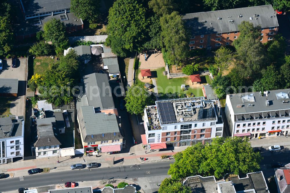 Aerial photograph Hamburg - Residential and commercial building on street Frohmestrasse in the district Schnelsen in Hamburg, Germany