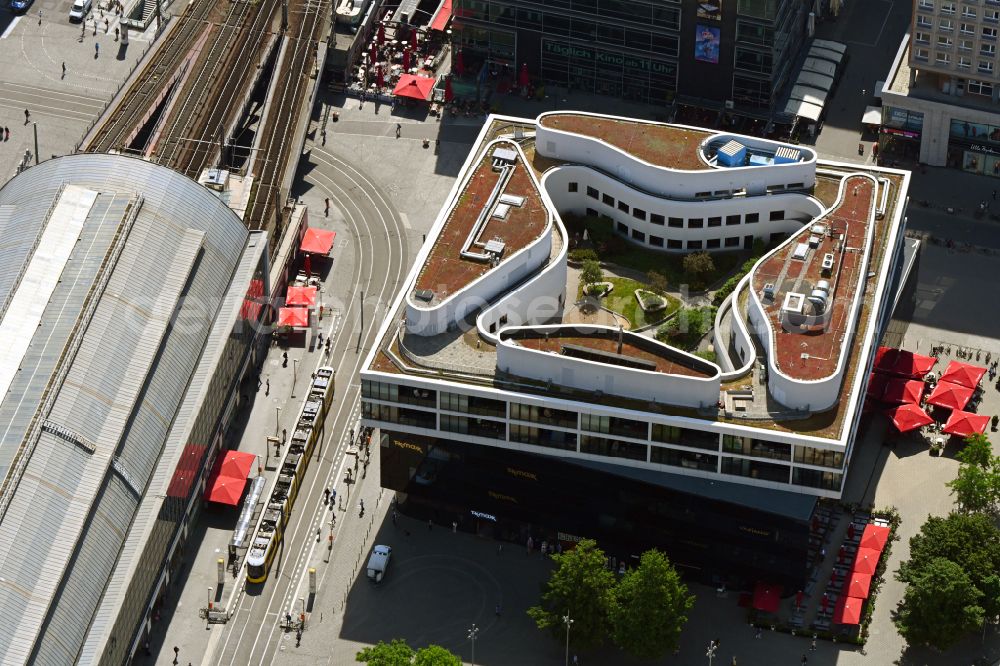 Berlin from the bird's eye view: Residential and commercial building Alea 101 of Redevco Services Deutschland GmbH on regional train station Alexanderplatz on street Rathausstrasse in the district Mitte in Berlin, Germany