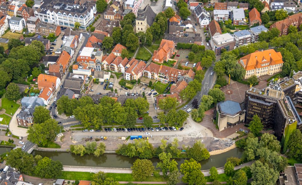 Aerial photograph Ahlen - Residential and commercial building district on Westenmauer in the district Innenstadt in Ahlen in the state North Rhine-Westphalia, Germany