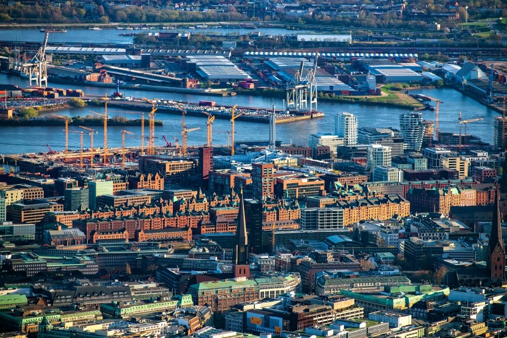 Aerial photograph Hamburg - Residential and commercial buildings in the traditional Speicherstadt in Hamburg, Germany