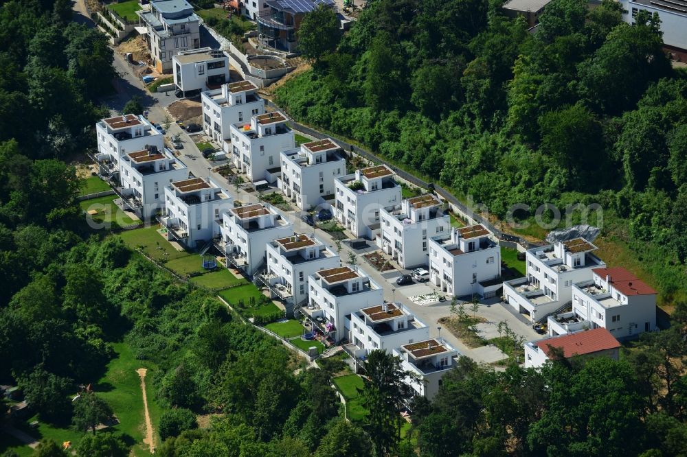 Aerial photograph Bad Vilbel - View the construction site of the residental complex on Tannenweg. At the forest are several new residential buildings built by the CDS Wohnbau GmbH, a Frankfurt real estate service provider