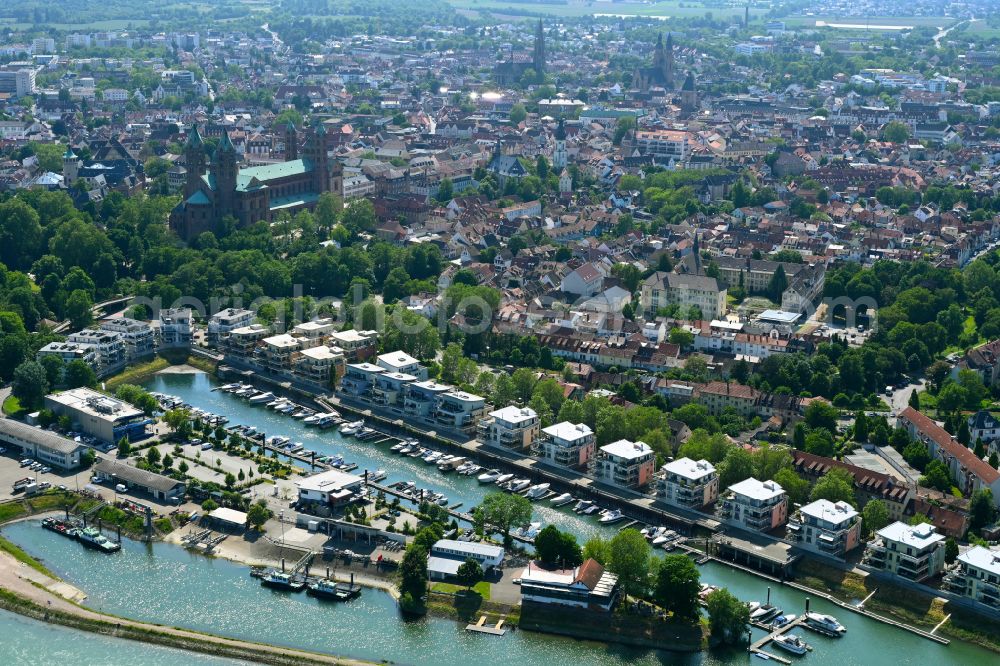 Speyer from above - Pleasure boat marina with docks and moorings on the shore area of alten Hafen on Rhein in Speyer in the state Rhineland-Palatinate, Germany