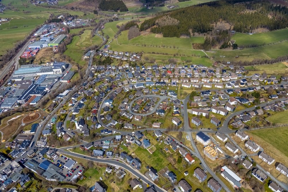 Aerial photograph Erndtebrück - Single-family residential area of settlement with the construction sites of the Kuhlmann houses in Erndtebrueck on Siegerland in the state North Rhine-Westphalia, Germany