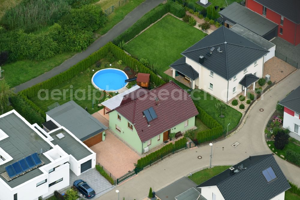 Aerial image Magdeburg - Single-family residential area of settlement Am Birnengarten - Mirabellenweg in the district Ottersleben in Magdeburg in the state Saxony-Anhalt, Germany