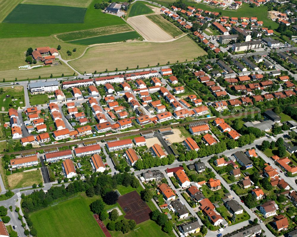 Burghausen from the bird's eye view: Single-family residential area of settlement in Burghausen in the state Bavaria, Germany