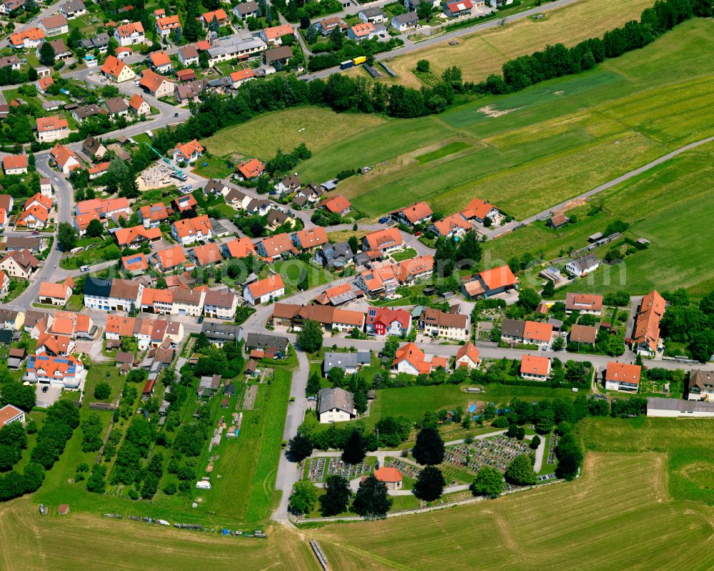 Dettingen from the bird's eye view: Single-family residential area of settlement in Dettingen in the state Baden-Wuerttemberg, Germany