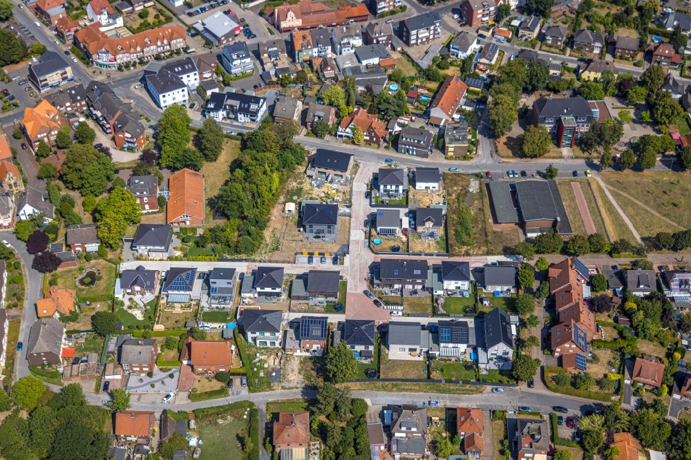 Bockum-Hövel from the bird's eye view: Construction residential area of detached housing estate on Doerholtstrasse in Bockum-Hoevel in the state North Rhine-Westphalia, Germany