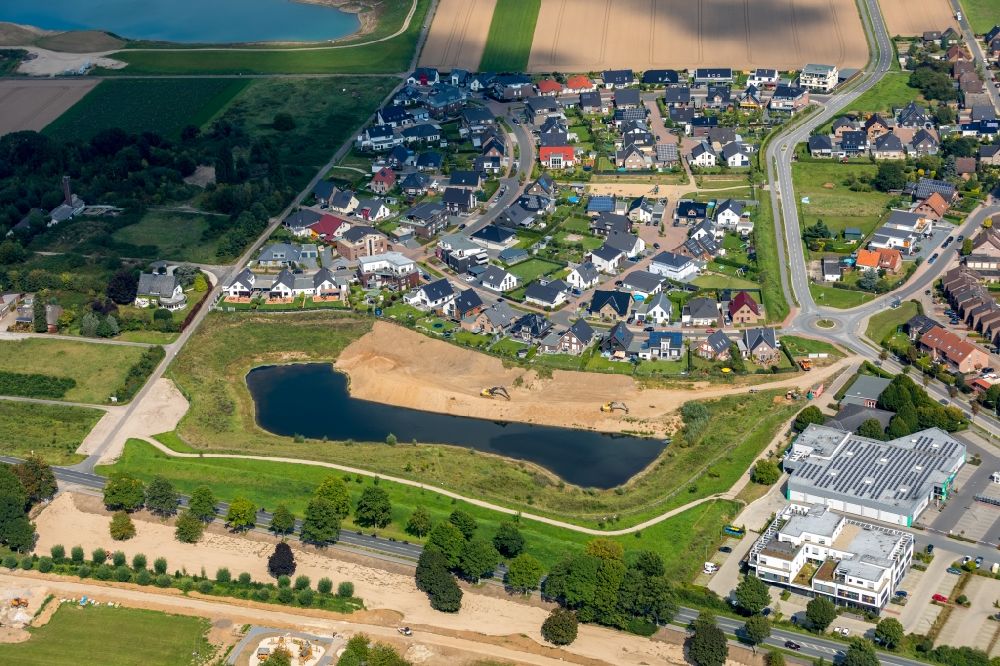 Aerial image Xanten - Single-family residential area of settlement Am Dornbogen in Xanten in the state North Rhine-Westphalia, Germany