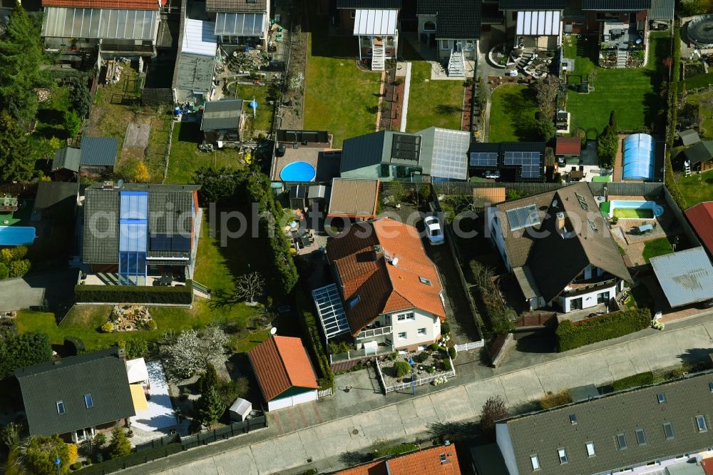 Aerial photograph Bernau - Single-family residential area of settlement along the Julian- Marchlewski-Strasse in Bernau in the state Brandenburg, Germany