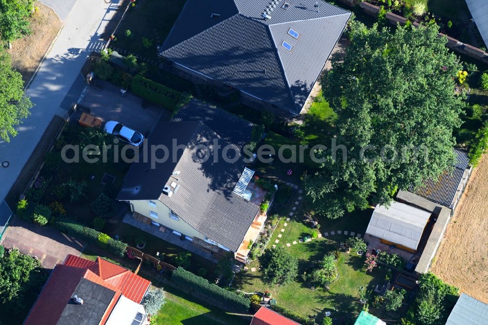 Aerial photograph Fredersdorf-Vogelsdorf - Single-family residential area of settlement Heideweg - Friedrich-Ebert-Strasse in the district Vogelsdorf in Fredersdorf-Vogelsdorf in the state Brandenburg, Germany