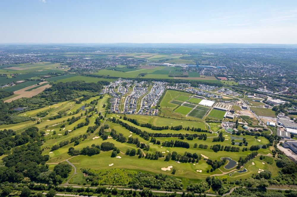 Aerial image Dortmund - Single-family residential area of settlement Hohenbuschei on Elisabeth-Selbert-Bogen in the district Brackel in Dortmund in the state North Rhine-Westphalia, Germany