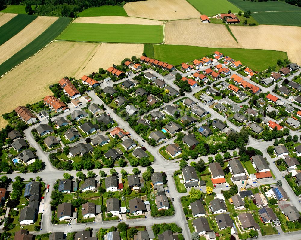 Holzen from the bird's eye view: Single-family residential area of settlement in Holzen in the state Bavaria, Germany