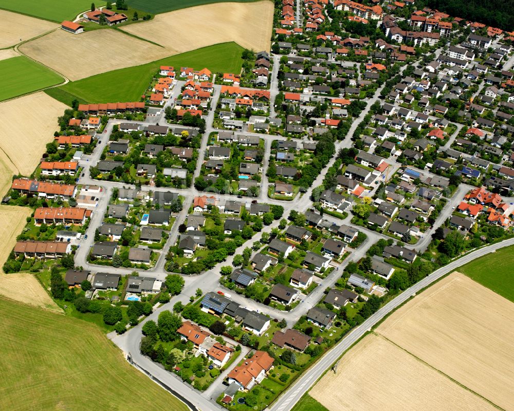 Aerial photograph Holzen - Single-family residential area of settlement in Holzen in the state Bavaria, Germany