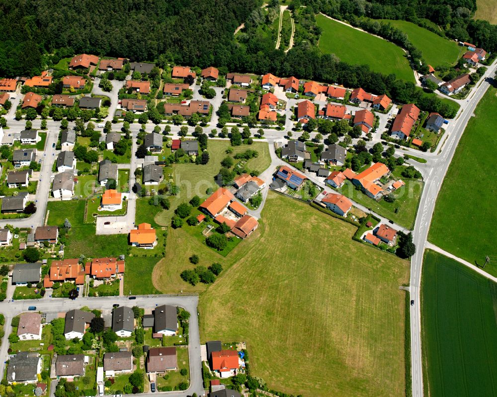 Holzen from above - Single-family residential area of settlement in Holzen in the state Bavaria, Germany