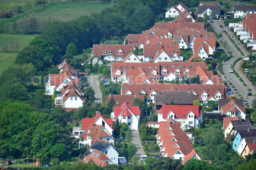 Graal-Müritz from the bird's eye view: Single-family residential area of settlement Koppenheide in Graal-Mueritz in the state Mecklenburg - Western Pomerania, Germany