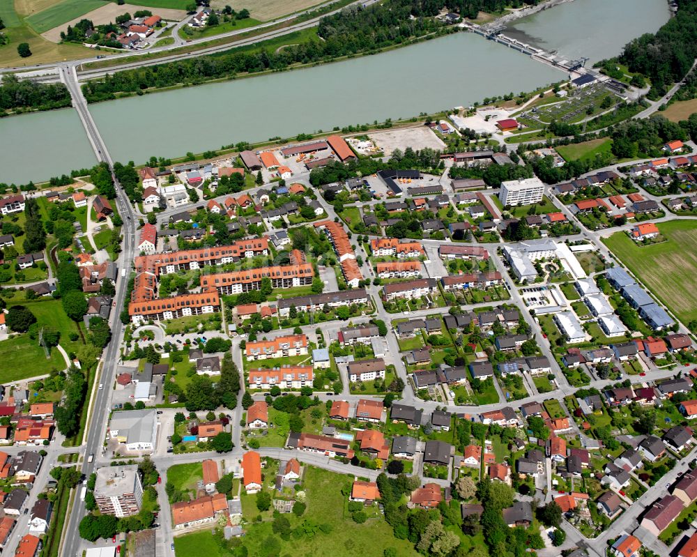 Neuötting from the bird's eye view: Single-family residential area of settlement in Neuötting in the state Bavaria, Germany