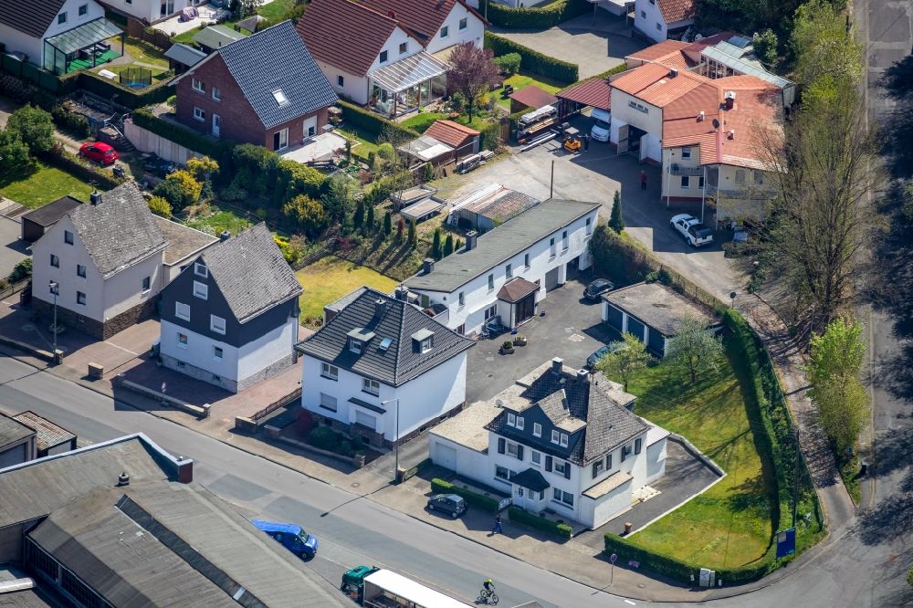 Aerial photograph Netphen - Single-family residential area of settlement Siegstrasse - Burgstrasse in the district Dreis-Tiefenbach in Netphen in the state North Rhine-Westphalia, Germany